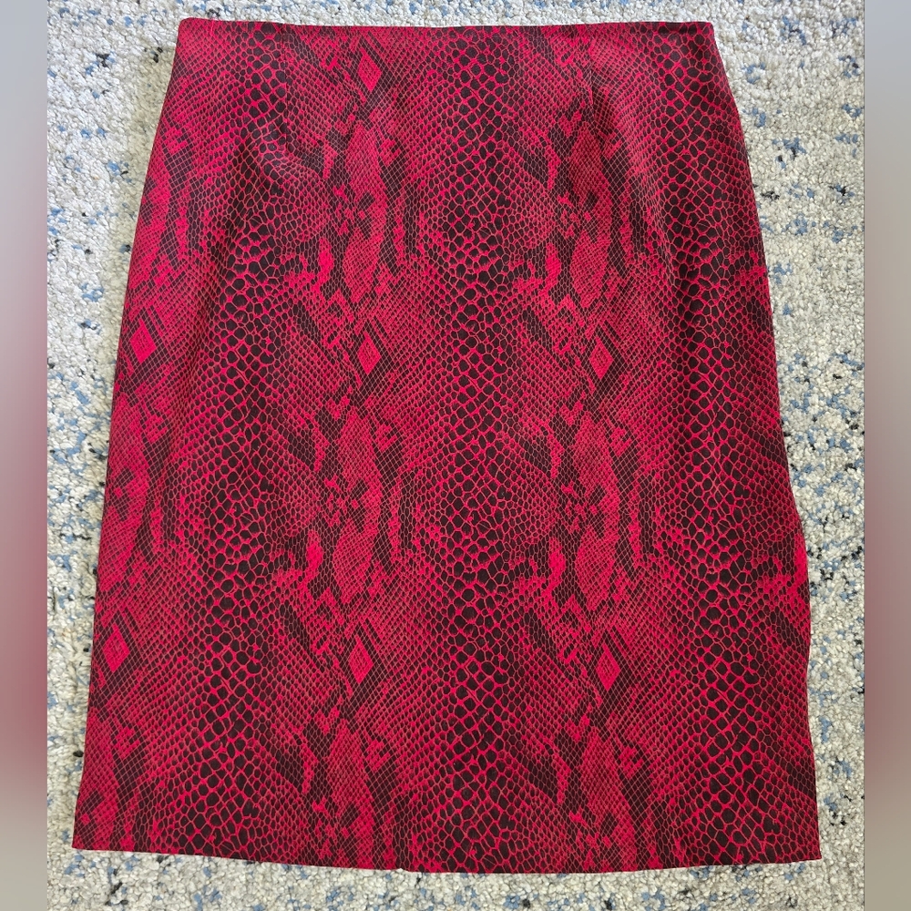 Vintage Red and Black Knee-Length Pencil Skirt Size 8